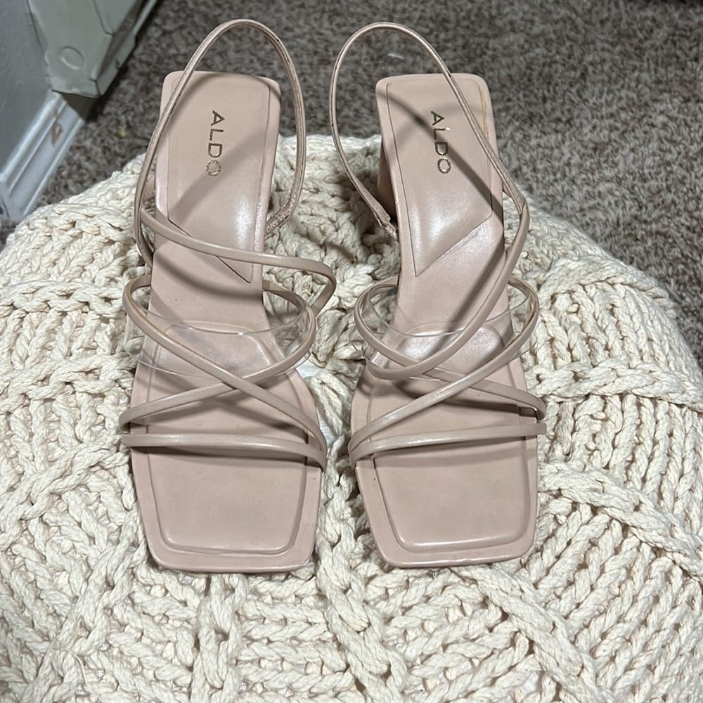 Aldo nude heels - Picture 3 of 4